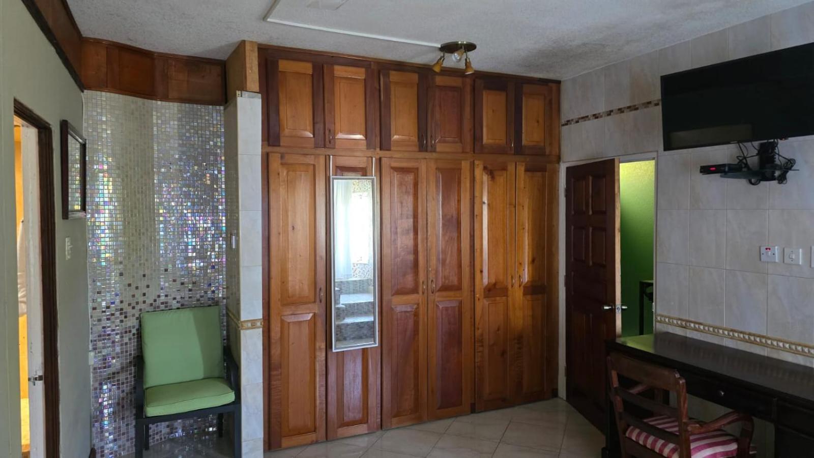 Wizzy Apartment White River Ocho Rios Room photo